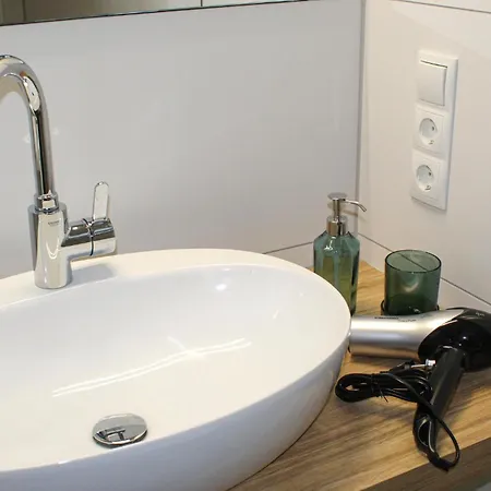 Lovely In With Wifi Апартаменты Бурген