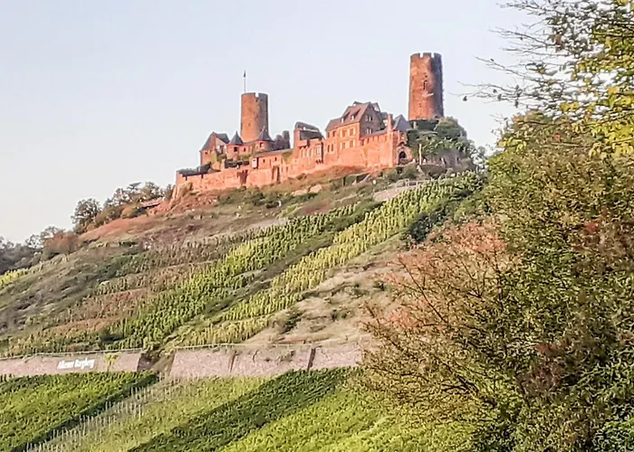 Lovely In With Wifi Apartamento Burgen (Mayen-Koblenz)