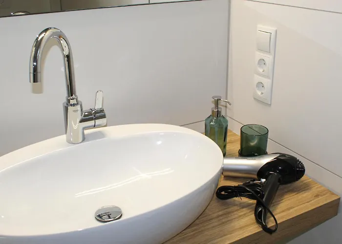 Lovely In With Wifi Apartamento Burgen (Mayen-Koblenz)